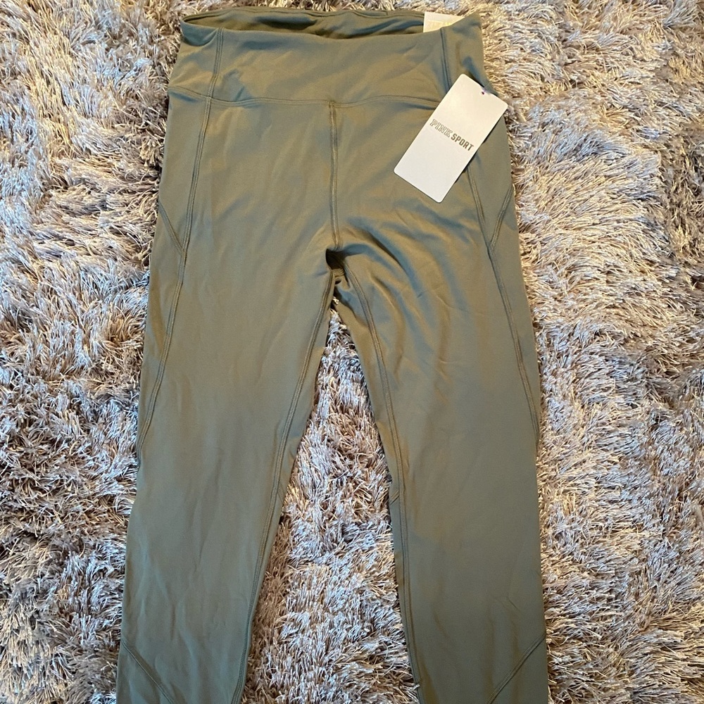 Green VS Pink Leggings